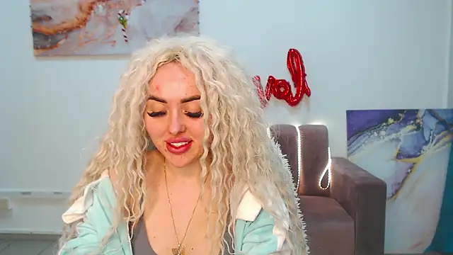 MissisCaty online show from 02.13.25