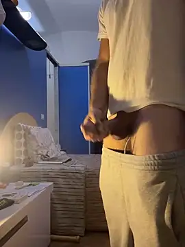 Snapshot of dominationmybigdick chatting on 10.04.25 dominationmybigdick online show from 10.04.25