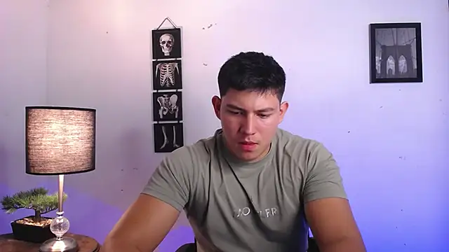 JamesCr  online show from 11.05.25