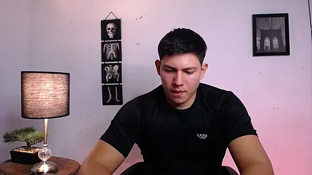 JamesCr  online show from 11.12.25