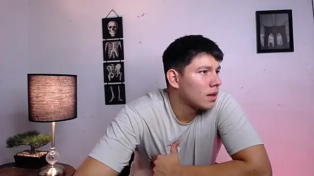 JamesCr  online show from 11.14.25