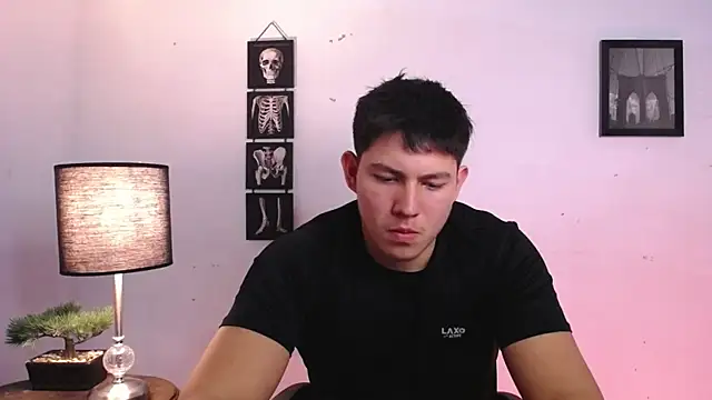 JamesCr  online show from 11.16.25