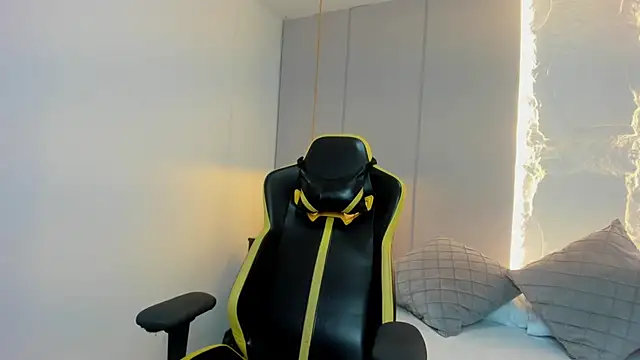 tiffanny doll  online show from 04.07.26