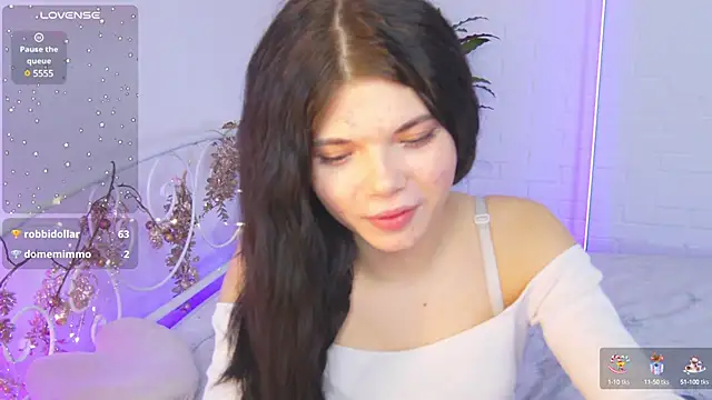 Maytaai online show from 02.08.25