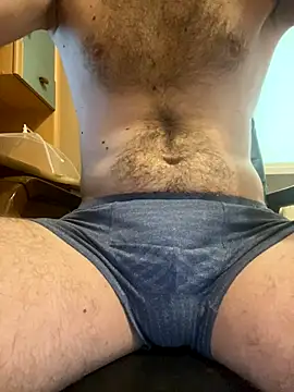 Snapshot of tulich chatting on 09.15.25 tulich online show from 09.15.25