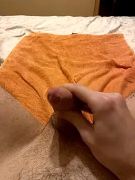 Snapshot of tulich chatting on 10.28.25 tulich online show from 10.28.25