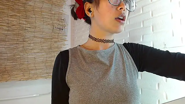 Luna 7 777 online show from 04.23.26