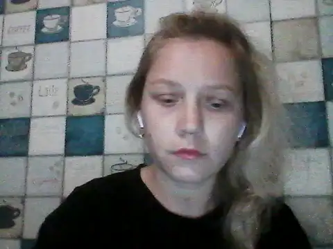 Snapshot of Anna_wey chatting on 06.23.26 Anna wey online show from 06.23.26
