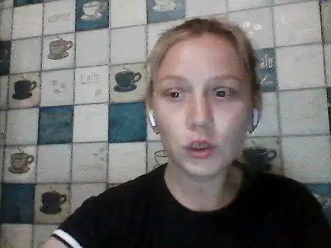 Snapshot of Anna_wey chatting on 06.24.26 Anna wey online show from 06.24.26