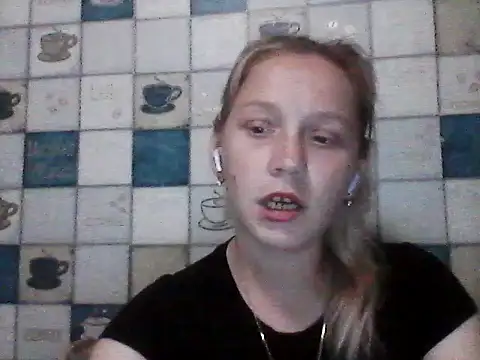 Snapshot of Anna_wey chatting on 06.30.26 Anna wey online show from 06.30.26