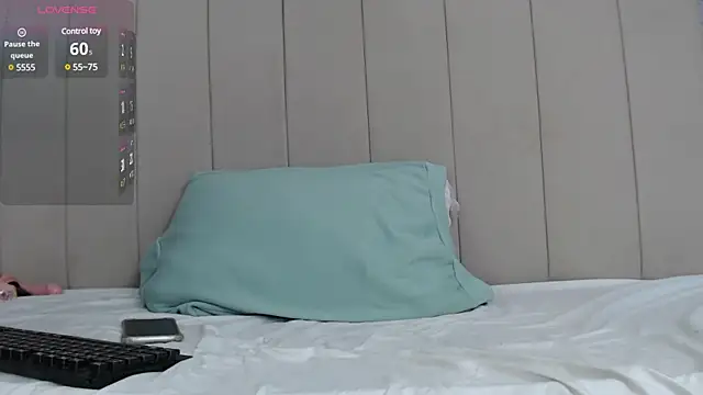 Snapshot of erickblaze_wm chatting on 02.10.25 erickblaze wm online show from 02.10.25