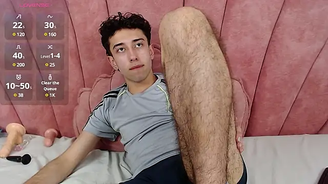 Snapshot of erickblaze_wm chatting on 02.11.25 erickblaze wm online show from 02.11.25