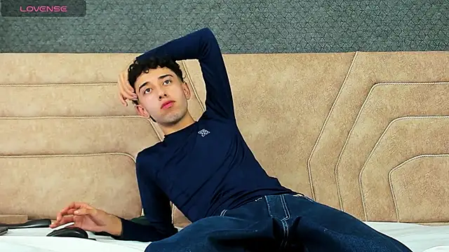 Snapshot of erickblaze_wm chatting on 02.20.25 erickblaze wm online show from 02.20.25