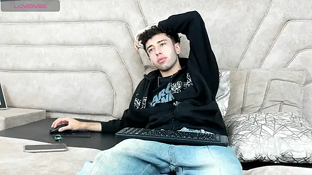 Snapshot of erickblaze_wm chatting on 03.07.25 erickblaze wm online show from 03.07.25