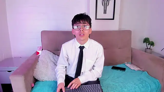 PepperTwink online show from 02.27.25