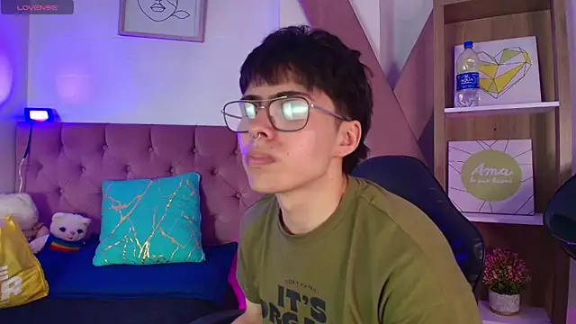 PepperTwink online show from 10.03.25