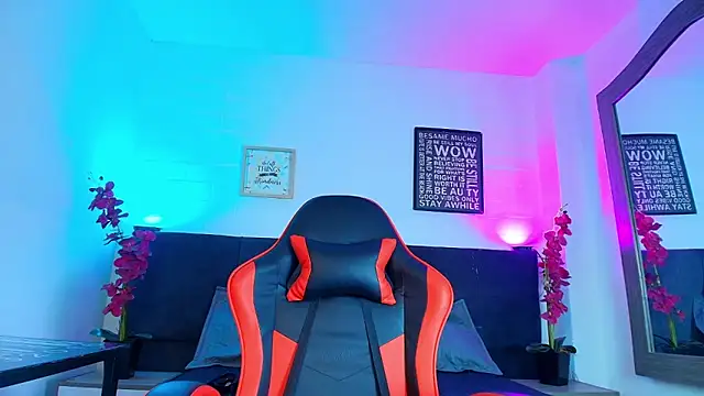 Snapshot of Nikkenyx chatting on 02.20.26 Nikkenyx online show from 02.20.26