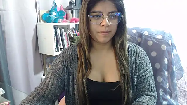 KatteAngelLat online show from 10.25.25