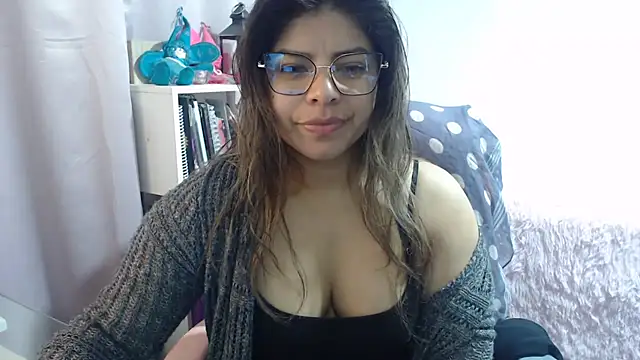 KatteAngelLat online show from 10.26.25