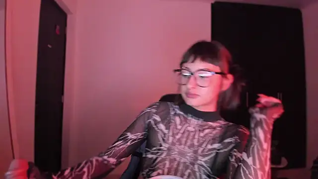 ggor4w33 online show from 10.05.25