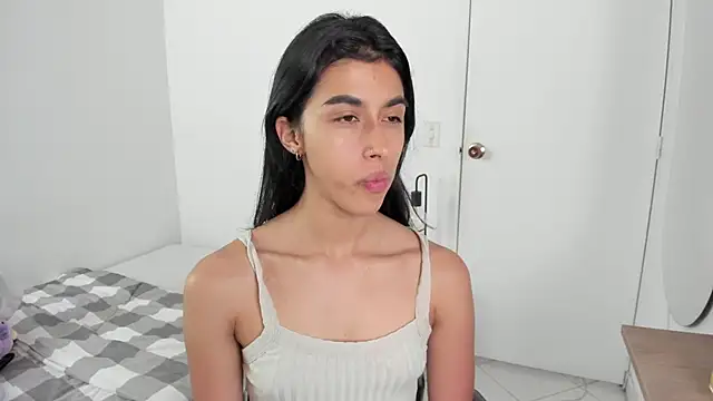 Snapshot of Mazikeen__18 chatting on 04.24.26 Mazikeen 18 online show from 04.24.26