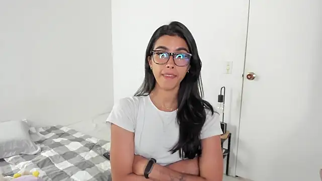 Snapshot of Mazikeen__18 chatting on 05.05.26 Mazikeen 18 online show from 05.05.26
