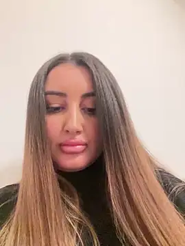 hotAlys online show from 03.10.25