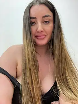 hotAlys online show from 03.22.25