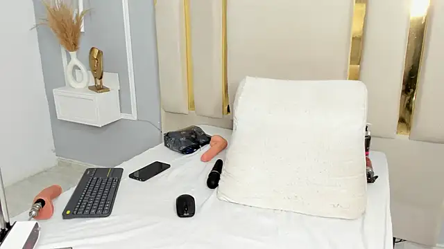 emmysandoval online show from 02.28.26