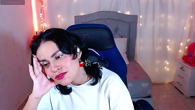 Snapshot of veronica_luar chatting on 03.01.25 veronica luar online show from 03.01.25