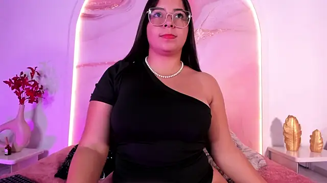 Snapshot of Sofii_Lopezz chatting on 02.28.25 Sofii Lopezz online show from 02.28.25
