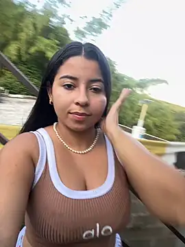 Snapshot of Sofii_Lopezz chatting on 03.21.25 Sofii Lopezz online show from 03.21.25