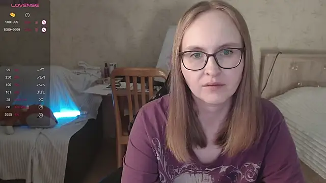 Agatha Mott online show from 09.27.25