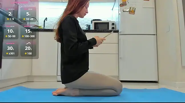 Snapshot of Katya_yoga chatting on 02.11.25 Katya yoga online show from 02.11.25