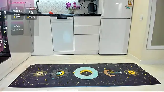 Snapshot of Katya_yoga chatting on 10.17.25 Katya yoga online show from 10.17.25