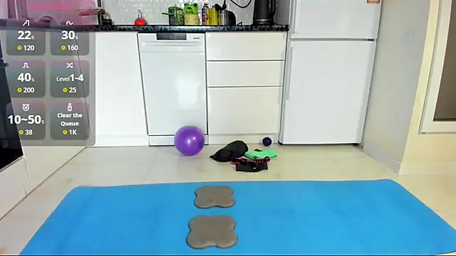 Snapshot of Katya_yoga chatting on 10.24.25 Katya yoga online show from 10.24.25