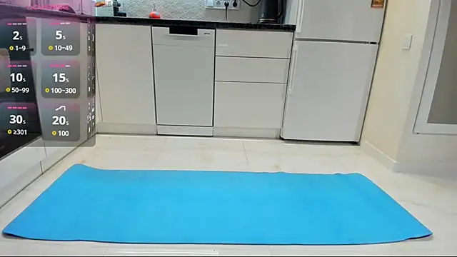 Snapshot of Katya_yoga chatting on 10.26.25 Katya yoga online show from 10.26.25