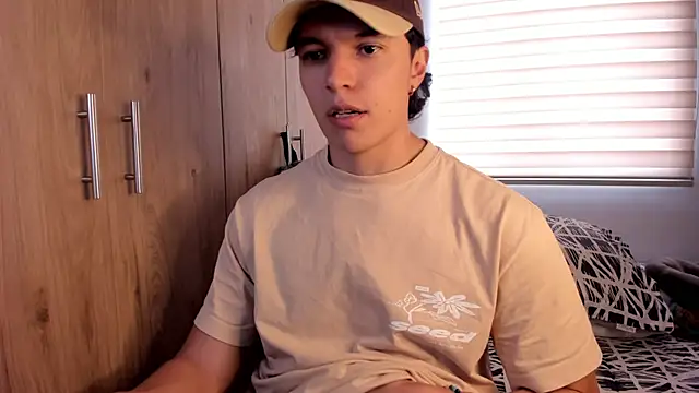 Mastrangelo xxx online show from 11.27.25