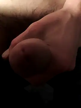 Snapshot of leinadanal chatting on 02.16.25 leinadanal online show from 02.16.25