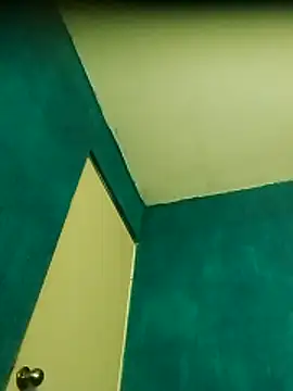 Snapshot of 1Dseralmora2 chatting on 10.28.25 1Dseralmora2 online show from 10.28.25