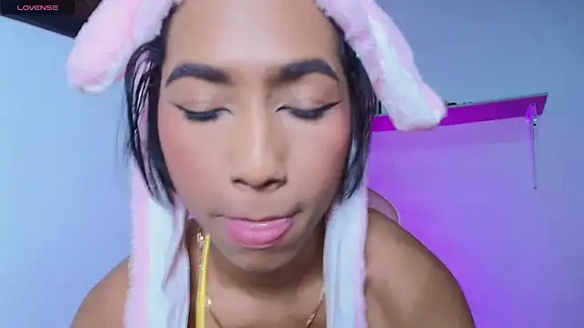 Snapshot of Alissemasiel chatting on 02.23.25 Alissemasiel online show from 02.23.25