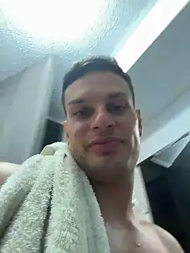 Snapshot of Fitmanx chatting on 02.27.25 Fitmanx online show from 02.27.25