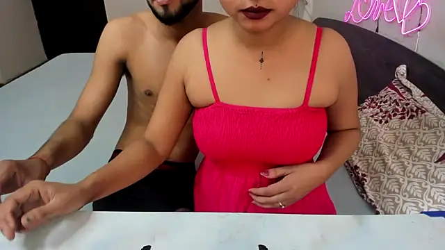 Queen Couple online show from 09.10.25
