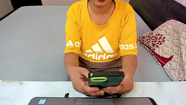 Queen Couple online show from 09.19.25