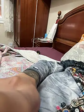 Snapshot of yeiyei_oficial chatting on 10.13.25 yeiyei oficial online show from 10.13.25