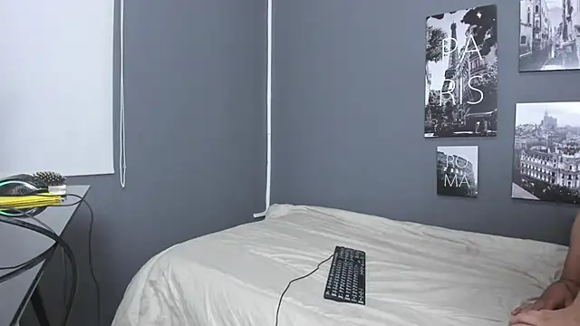Snapshot of brutal_sex_room5 chatting on 02.14.25 brutal sex room5 online show from 02.14.25