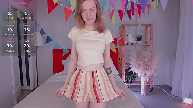 MollyCutiePie online show from 03.15.25