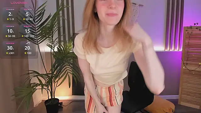 MollyCutiePie online show from 03.23.25