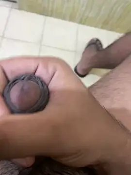 Snapshot of sixinchespaka chatting on 11.02.25 sixinchespaka online show from 11.02.25