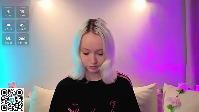 Anadeyaaa online show from 11.14.25